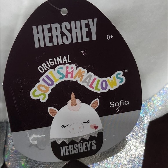 SQUISHMALLOWS Hershey's closed eye Sofia 8" Pegasus new!!! - Picture 3 of 4